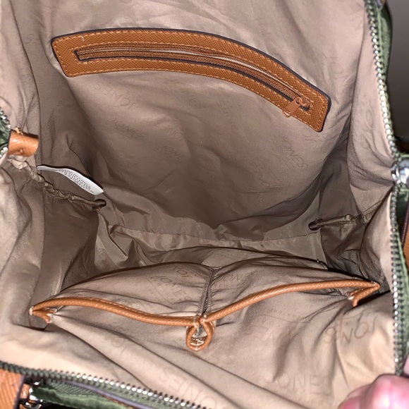 Green Tote - Picture 4 of 5